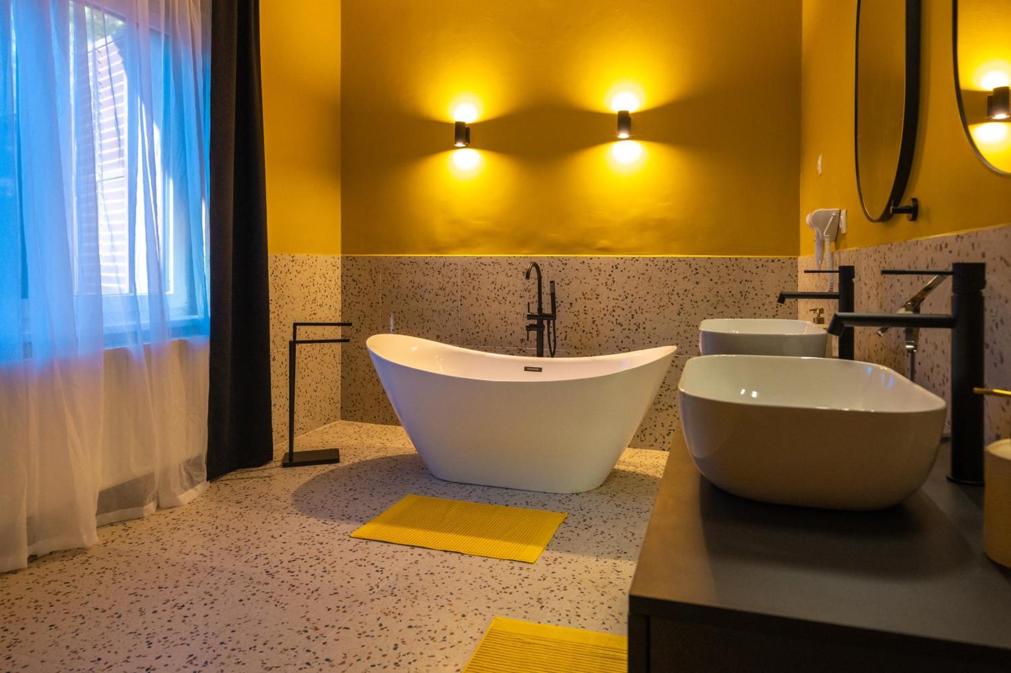 D6 Apartments Siófok Kültér fotó